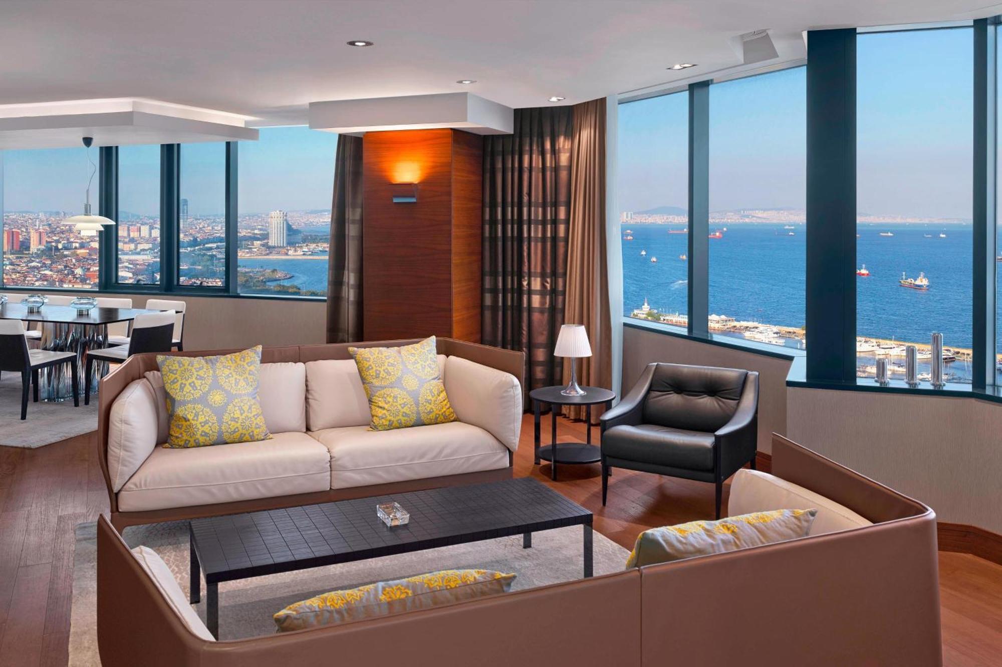 Sheraton Istanbul Atakoy Hotel Exterior foto A suite at the Westin Harbour View