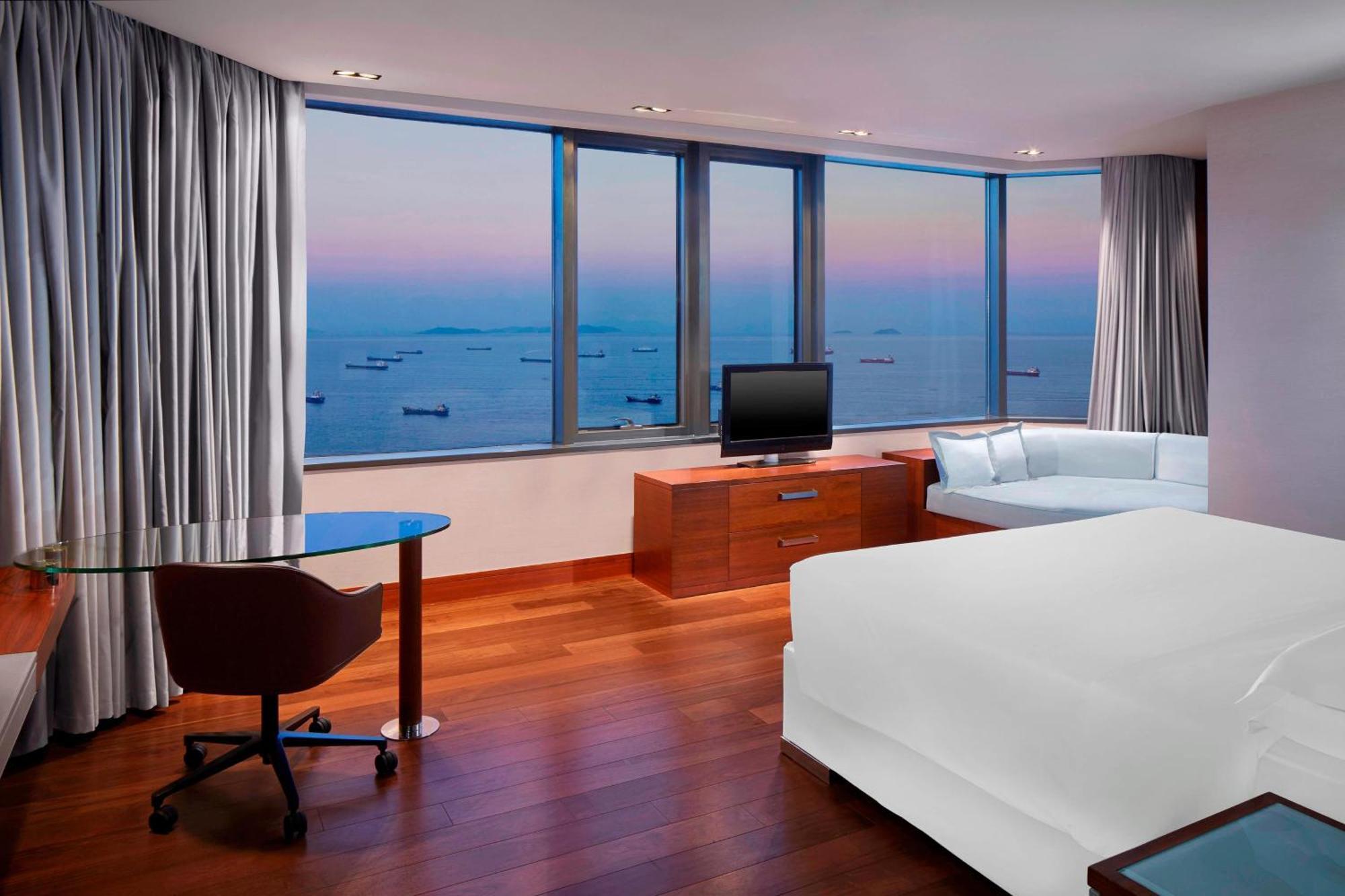 Sheraton Istanbul Atakoy Hotel Exterior foto A room at the Westin